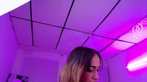 sabrina fox online show from 12, 9, 2025