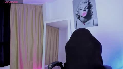 sabrina_lopez1 online show from 28, 9, 2025