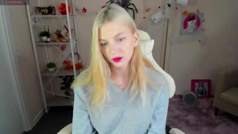 Snapshot of sabrina_moun chatting on 24, 10, 2025 sabrina_moun online show from 24, 10, 2025