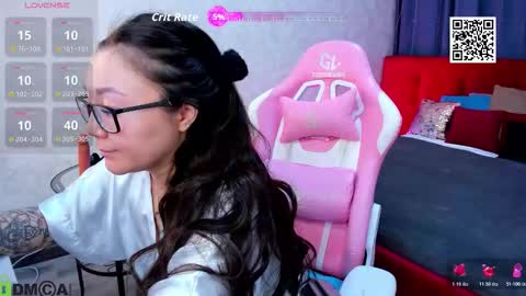 Snapshot of sabrina_sven chatting on 23, 2, 2026 GMT7TueWedThuFriSatSun 0100am-0700am online show from 23, 2, 2026