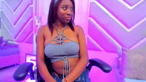 Snapshot of sabrinabrownn chatting on 23, 9, 2025 SabrinnaBrownn online show from 23, 9, 2025