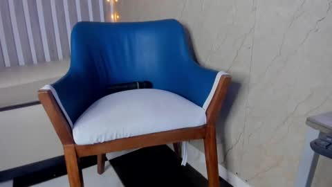 mariana  online show from 14, 1, 2025