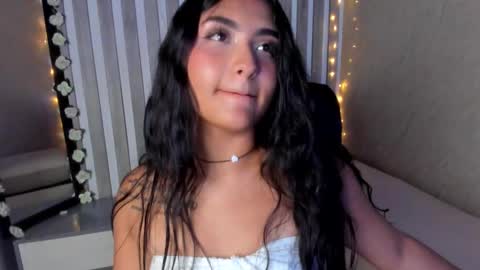 mariana  online show from 23, 2, 2025