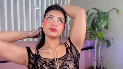 mariana  online show from 11, 9, 2025