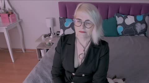 Sabrina MacMarren online show from 23, 1, 2025