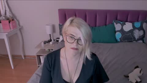 Sabrina MacMarren online show from 24, 1, 2025