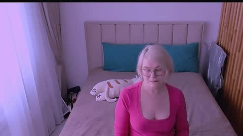 Sabrina MacMarren online show from 30, 4, 2026