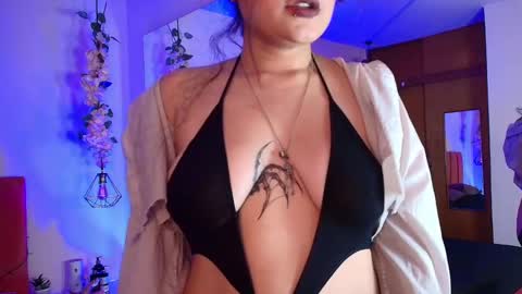 Snapshot of sabrinav_ chatting on 26, 9, 2025 Sabrina online show from 26, 9, 2025