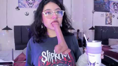 Snapshot of sabrinav_ chatting on 7, 3, 2026 Sabrina online show from 7, 3, 2026