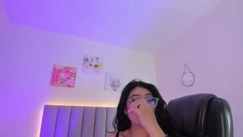 Snapshot of sabrinav_ chatting on 13, 3, 2026 Sabrina online show from 13, 3, 2026