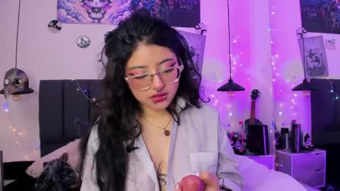 Snapshot of sabrinav_ chatting on 17, 3, 2026 Sabrina online show from 17, 3, 2026