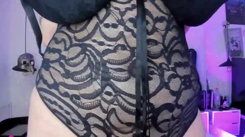 Snapshot of sabrinav_ chatting on 30, 3, 2026 Sabrina online show from 30, 3, 2026