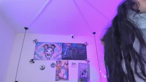 Snapshot of sabrinav_ chatting on 6, 4, 2026 Sabrina online show from 6, 4, 2026