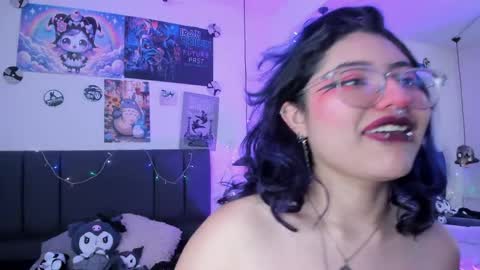 Snapshot of sabrinav_ chatting on 7, 4, 2026 Sabrina online show from 7, 4, 2026