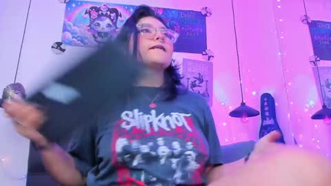 Snapshot of sabrinav_ chatting on 8, 4, 2026 Sabrina online show from 8, 4, 2026