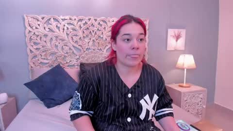 Snapshot of sabrinna_fox chatting on 10, 5, 2026 sabrinna online show from 10, 5, 2026