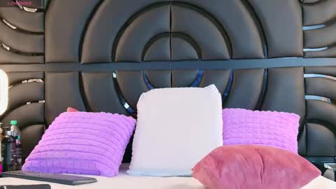 Snapshot of sabrinnataylor chatting on 9, 10, 2025 Sabrinna online show from 9, 10, 2025