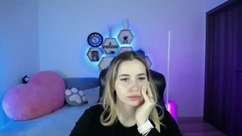 Sabrina Violet online show from 15, 2, 2026