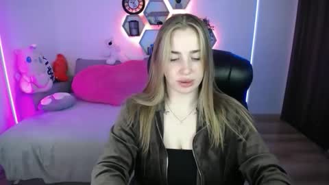 Sabrina Violet online show from 9, 5, 2026