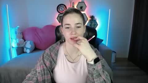 Sabrina Violet online show from 19, 5, 2026
