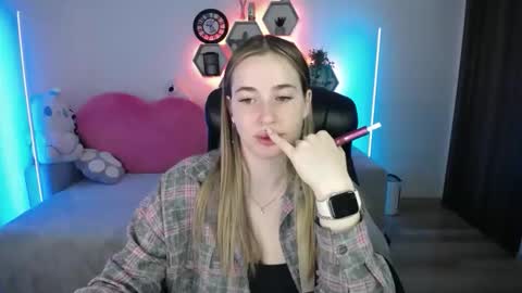 Sabrina Violet online show from 25, 5, 2026