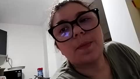 sacgina18 online show from 5, 10, 2025