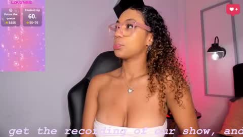 Snapshot of sade_jackson1 chatting on 25, 9, 2025 Sophie online show from 25, 9, 2025