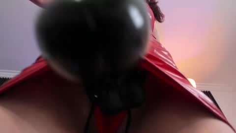 SADIE online show from 18, 2, 2025