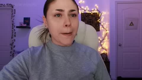 Sadie Renee  online show from 25, 2, 2026