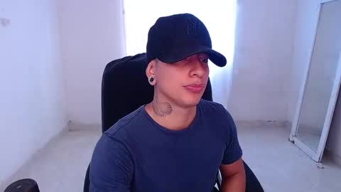 Snapshot of saenz_hotx chatting on 4, 12, 2024 saenz_hotx online show from 4, 12, 2024