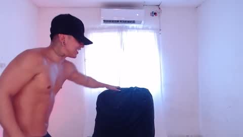 Snapshot of saenz_hotx chatting on 13, 12, 2024 saenz_hotx online show from 13, 12, 2024