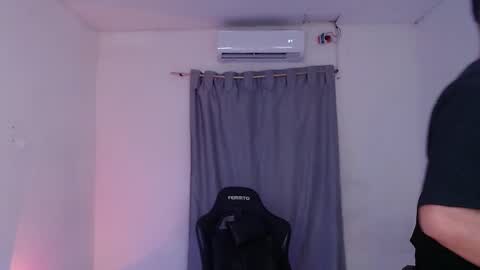 Snapshot of saenz_hotx chatting on 5, 2, 2025 saenz_hotx online show from 5, 2, 2025