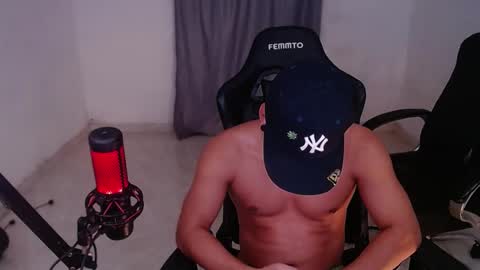 Snapshot of saenz_hotx chatting on 11, 2, 2025 saenz_hotx online show from 11, 2, 2025