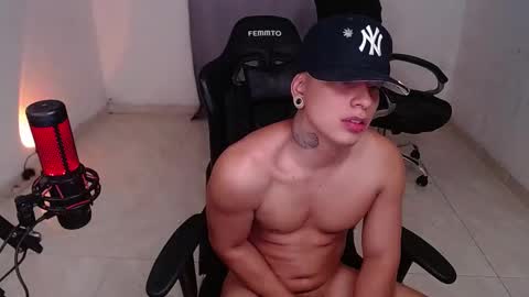 Snapshot of saenz_hotx chatting on 9, 3, 2025 saenz_hotx online show from 9, 3, 2025