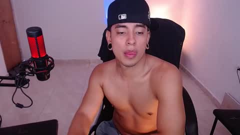 Snapshot of saenz_hotx chatting on 2, 10, 2025 saenz_hotx online show from 2, 10, 2025