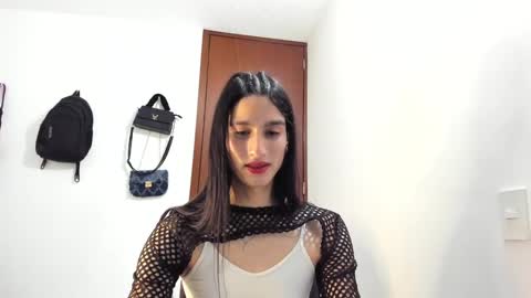Safiro Queen online show from 19, 1, 2025