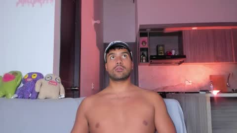 Snapshot of sag_1998 chatting on 17, 11, 2025 Sag online show from 17, 11, 2025