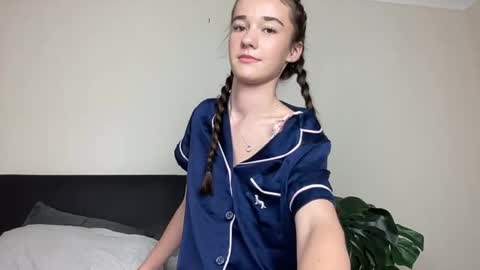 urs xxx content in my bio online show from 19, 3, 2026