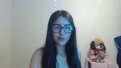 Snapshot of sahaliefox_ chatting on 2, 10, 2025 Sahaliefox online show from 2, 10, 2025