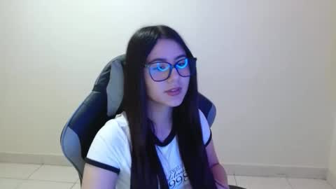 Snapshot of sahaliefox_ chatting on 22, 10, 2025 Sahaliefox online show from 22, 10, 2025