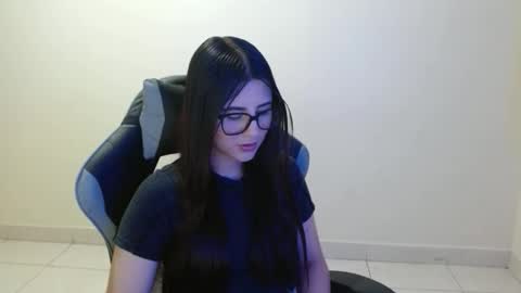 Snapshot of sahaliefox_ chatting on 23, 10, 2025 Sahaliefox online show from 23, 10, 2025