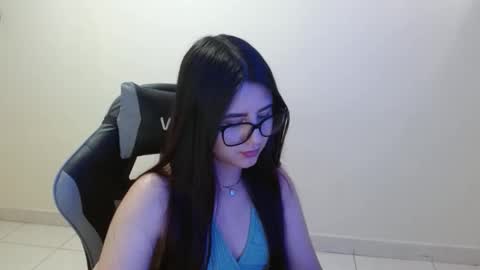 Snapshot of sahaliefox_ chatting on 13, 11, 2025 Sahaliefox online show from 13, 11, 2025