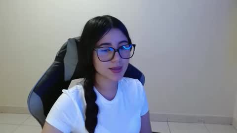 Snapshot of sahaliefox_ chatting on 14, 11, 2025 Sahaliefox online show from 14, 11, 2025