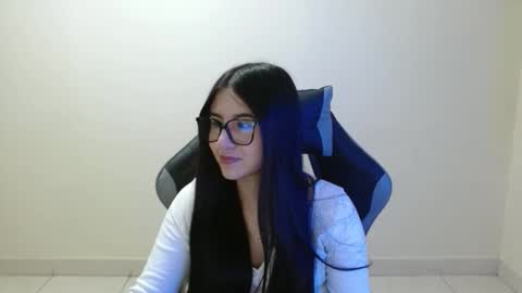 Sahaliefox  online show from 5, 1, 2026