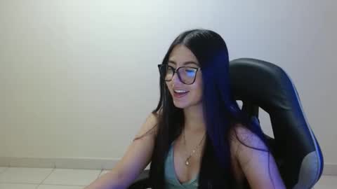 Snapshot of sahaliefox_ chatting on 14, 4, 2026 Sahaliefox online show from 14, 4, 2026