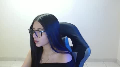 Snapshot of sahaliefox_ chatting on 17, 4, 2026 Sahaliefox online show from 17, 4, 2026