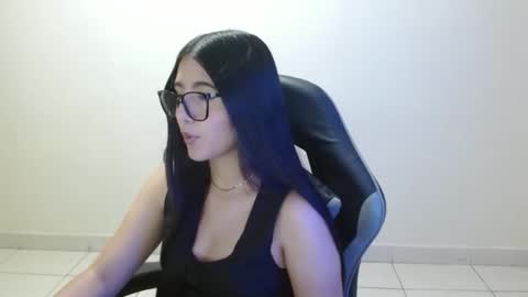 Snapshot of sahaliefox_ chatting on 20, 4, 2026 Sahaliefox online show from 20, 4, 2026