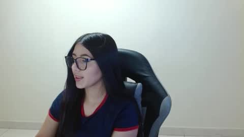 Snapshot of sahaliefox_ chatting on 24, 4, 2026 Sahaliefox online show from 24, 4, 2026