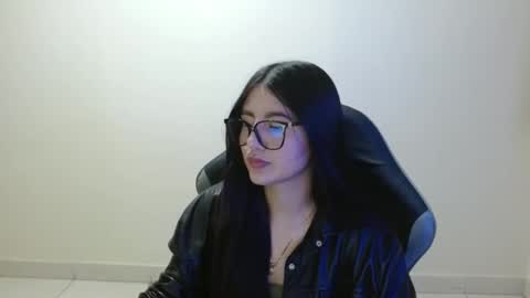 Snapshot of sahaliefox_ chatting on 6, 5, 2026 Sahaliefox online show from 6, 5, 2026