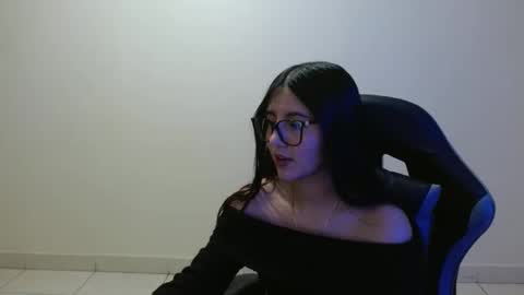 Snapshot of sahaliefox_ chatting on 27, 5, 2026 Sahaliefox online show from 27, 5, 2026